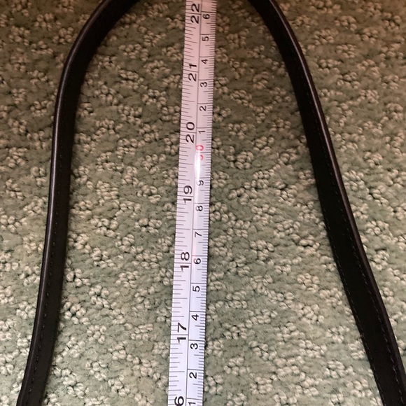 Unique Coach Crossbody. - Picture 6 of 11